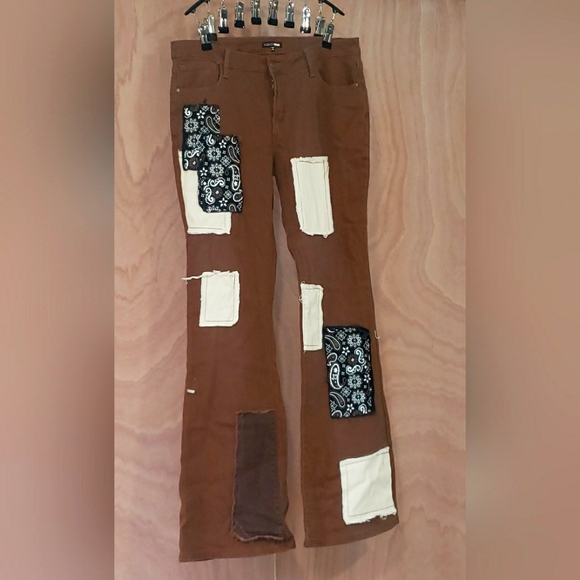 FASHION NOVA SIZE 15 JEANS - Picture 1 of 3